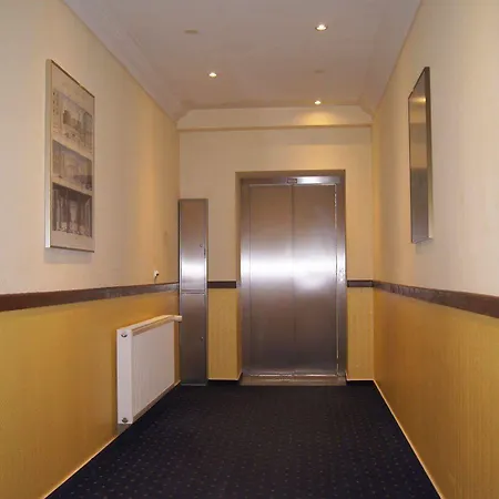 Szálloda Erlanger Hof 3*